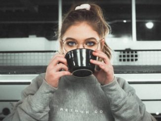 I segnali che forse state esagerando con la caffeina