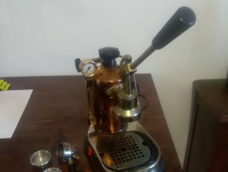 Machine à café professionnelle "LA PAVONI" en laiton et cuivre vintage - EUR 49.00