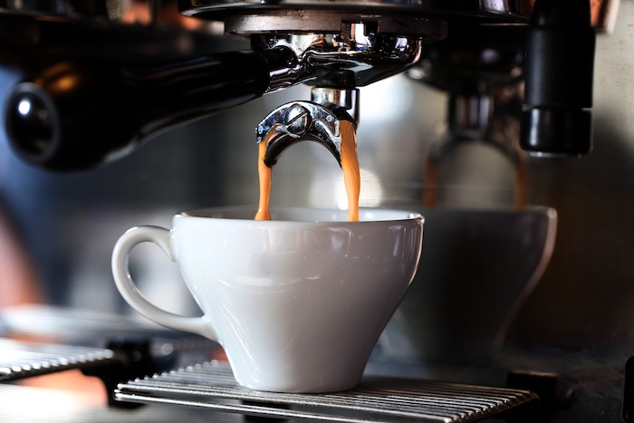 histoire de la machine à expresso pour les bars