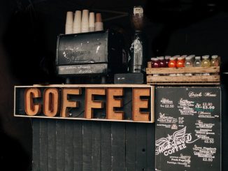 machine à espresso et cappuccino rétro