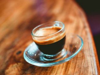 Café à la crémine comme au bar: comment le faire à la maison