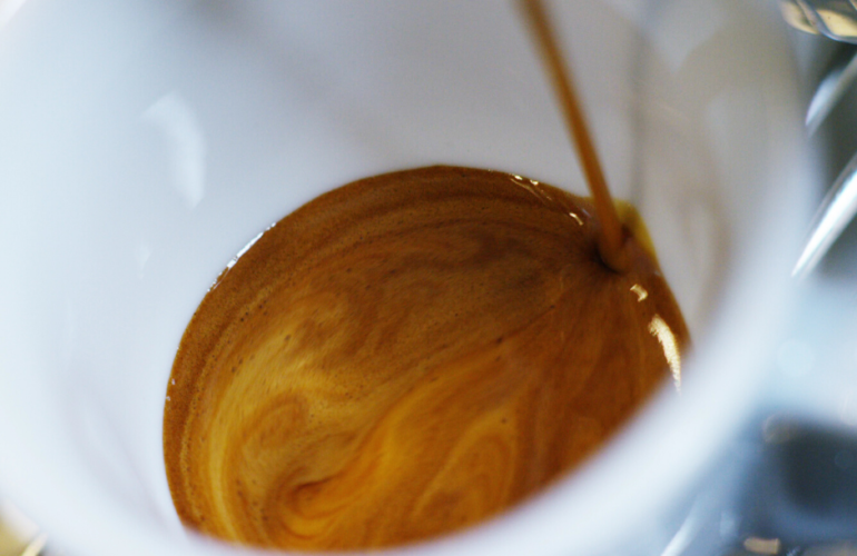 Espresso du bar: 3 conseils pour le faire à la maison