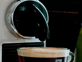 De manière naturelle, vous pourrez nettoyer la machine à café expresso