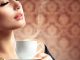 Étiquette du café: le bon ton de la tasse au verre d'eau