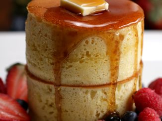 Recette de crêpes japonaises moelleuses par Tasty