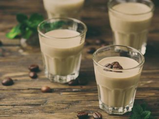 Toutes les astuces pour préparer une crème au café mousseuse et sans crème parfaite