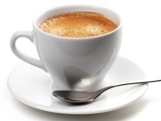 Vous éternuez souvent après le café ? Voici à quoi cela est dû !