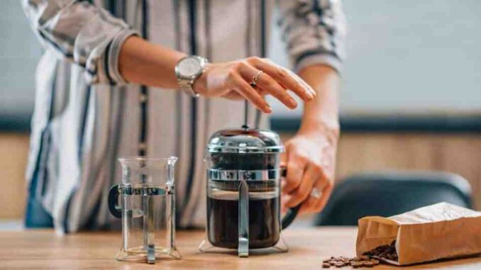 Comment faire du café dans une cafetière à piston ?