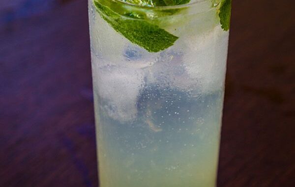 Minty non alcoholic mojito recipe healthy drinks yummy drinks non for Non alcoholic mojito ...