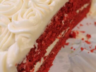 Delicious red velvet cake with cream cheese frosting