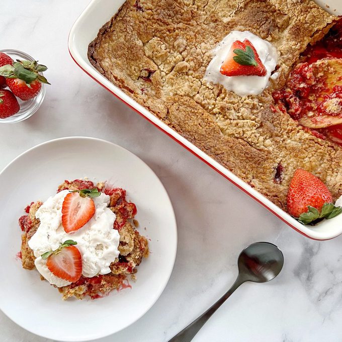Gâteau aux fraises à l'échelle Sp