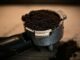 Fini le marc de café à la poubelle, car il est utile non seulement pour les plantes mais aussi en cuisine