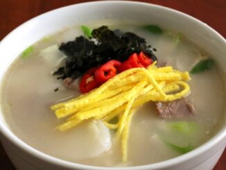 Recette de soupe de galette de riz (Tteokguk) par Maangchi