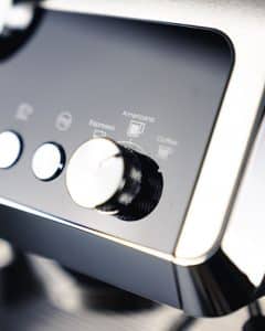 Machine à café Delonghi